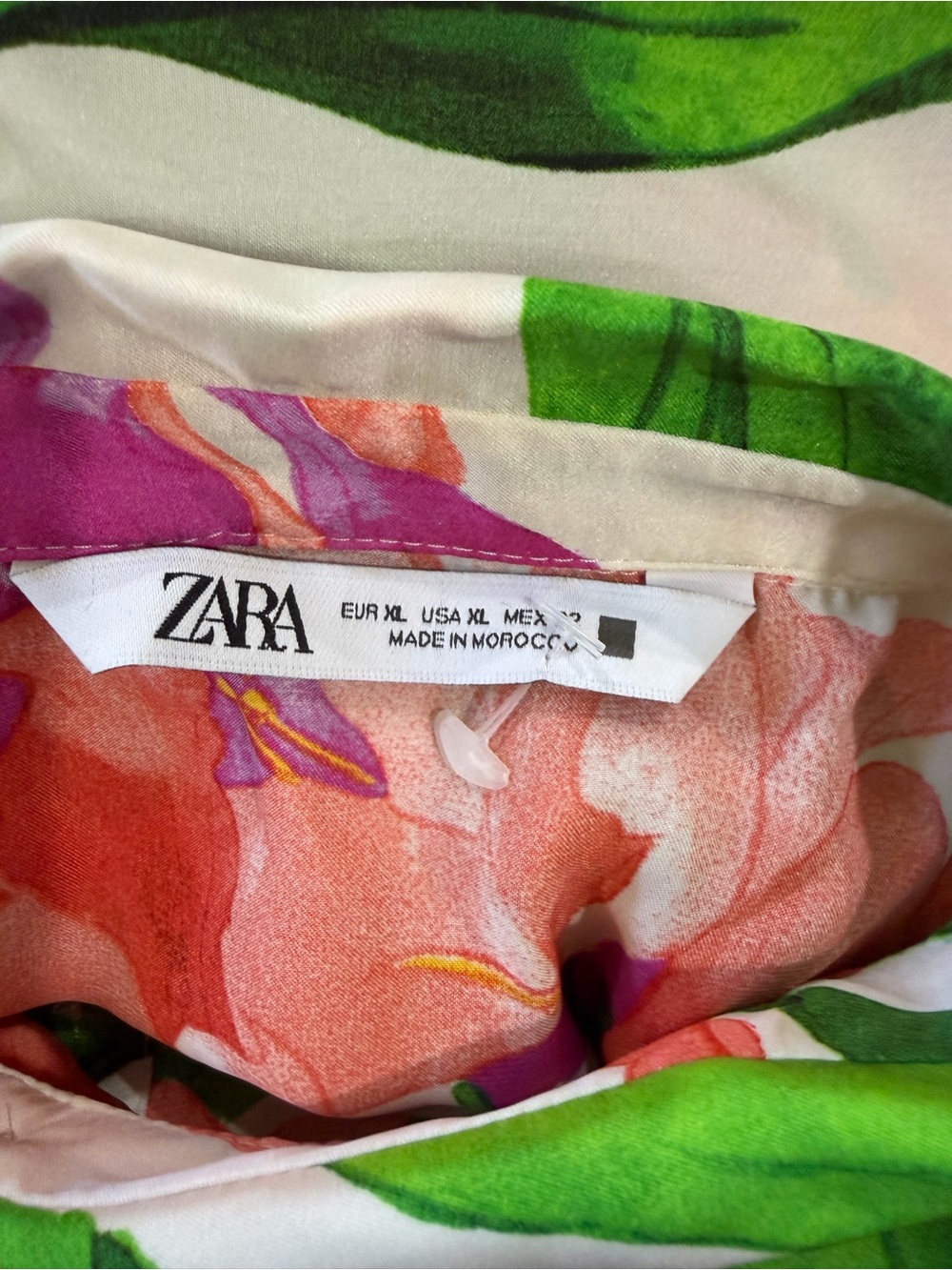 Zara Floral Button-Up Blouse in White with Pink & Green Print - Picture 6 of 6